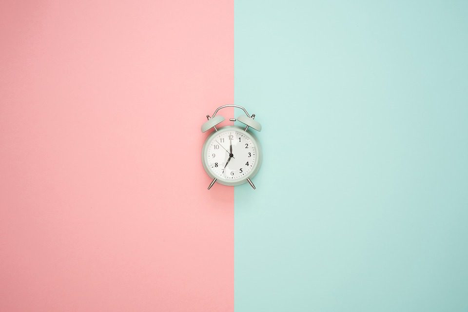 ¿El cambio de hora afecta a la productividad en el trabajo? Así puedes evitarlo 1 cambio hora productividad laboral